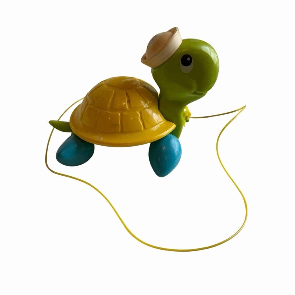 Vintage 1977 Fisher Price Tuggy Turtle Pull Toy #644 Quaker Oats Co USA Retro